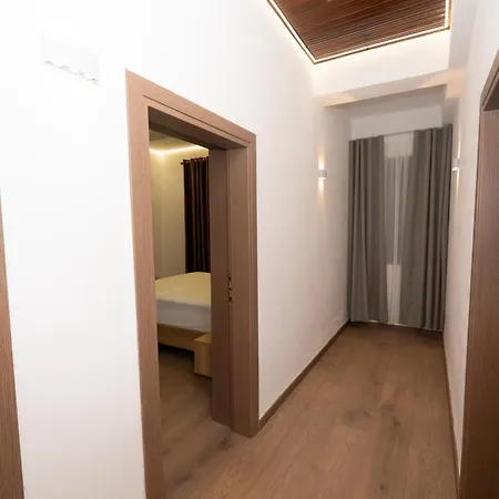Bar Orgito 호텔 Lushnjë